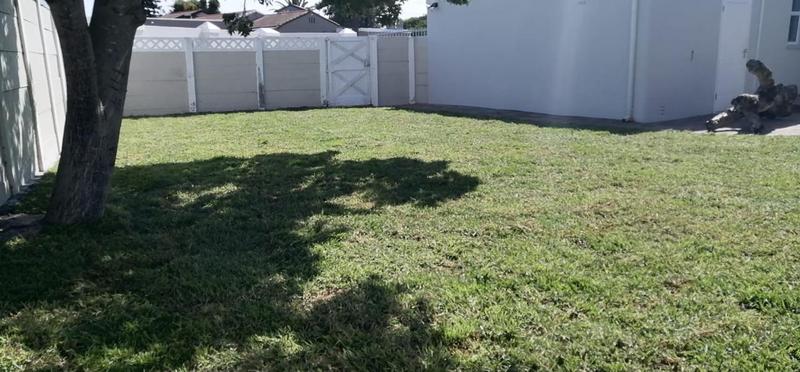 4 Bedroom Property for Sale in Flamingo Vlei Western Cape